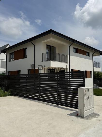 Duplex cu 3 camere cu Canalizare în Central