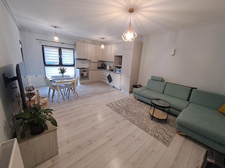 Apartament cu 2 camere decomandat, mobilat în Apahida