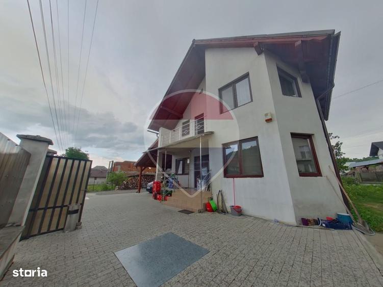 Casă cu 4 camere cu Teren 622 Mp în Bârsana