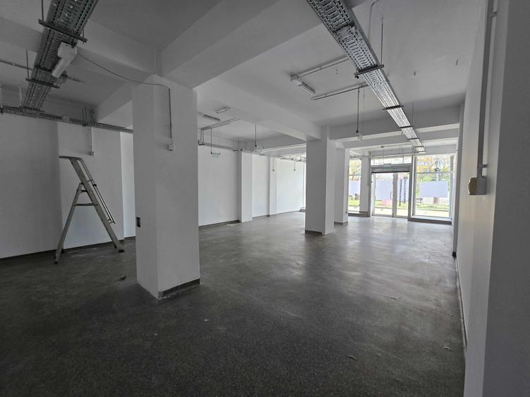 Spațiu comercial, de 125 mp, în Tineretului