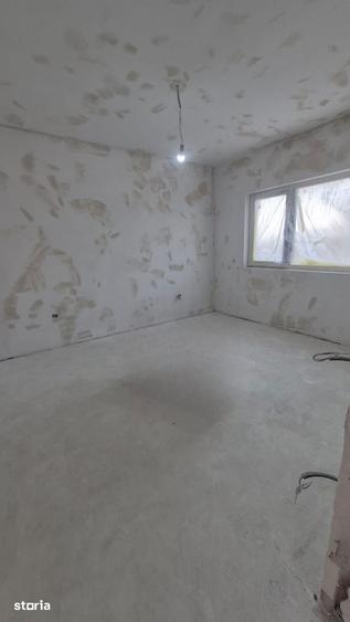 Casă cu 4 camere cu Teren 500 Mp în Ghencea