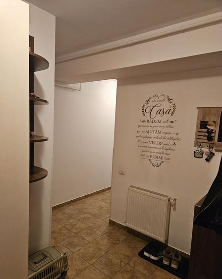 Apartament cu 3 camere decomandat, mobilat în Ghencea