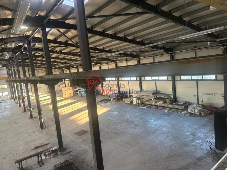 Spațiu industrial, de 2,300 mp, în Miroslava