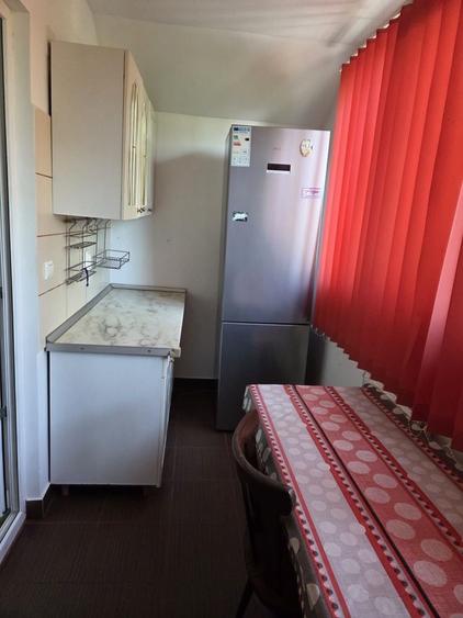 Inchiriez apartament Stefanestii de Jos - 3