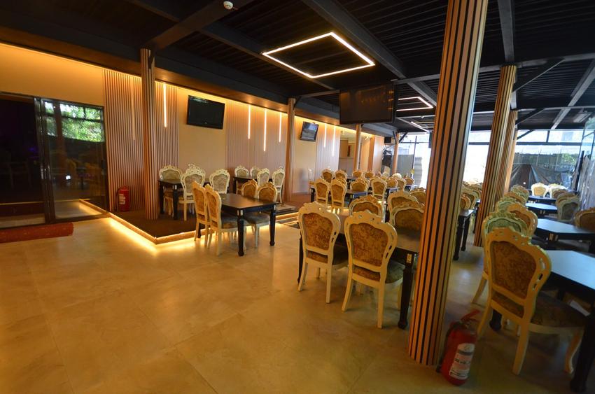Spațiu comercial, de 540 mp, în P-ța Muncii