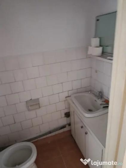 Apartament cu 3 camere decomandat în Decebal