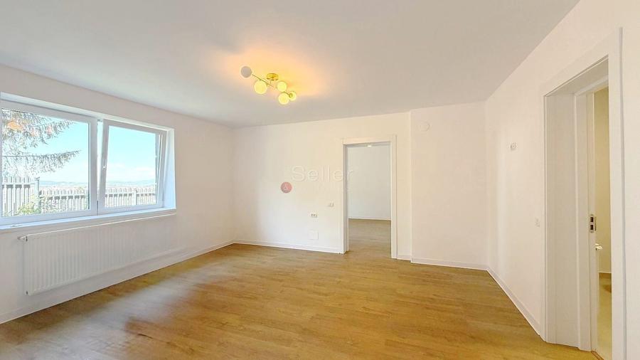 Apartament cu 2 camere semidecomandat în Centrul Istoric
