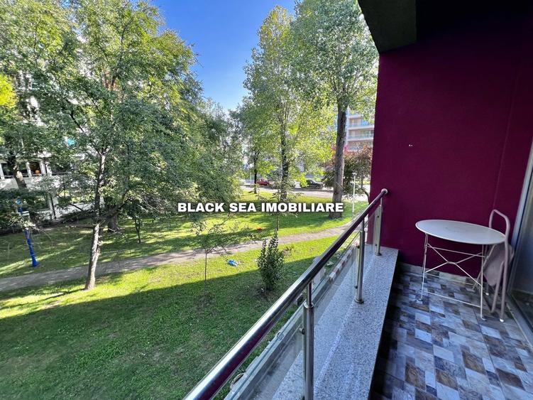 Apartament cu 2 camere decomandat, mobilat în Sat Vacanță