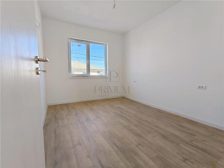 Duplex cu 3 camere cu Canalizare în Moșnița Nouă