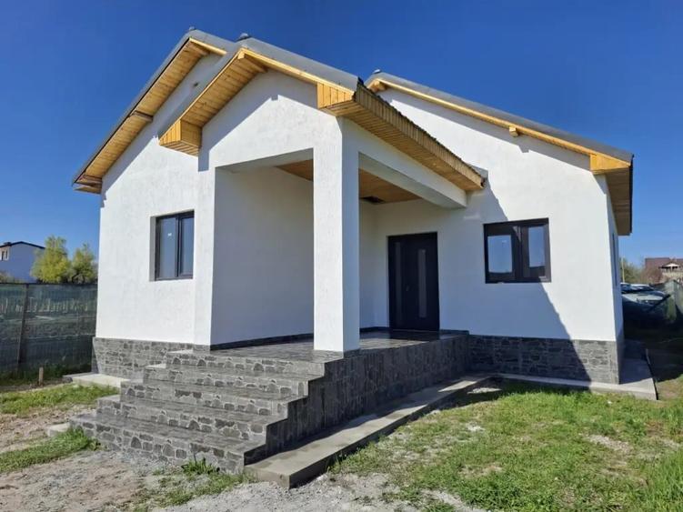 Casă cu 3 camere în Central
