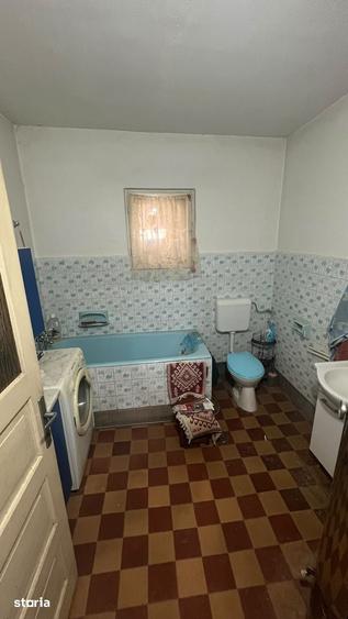 Casă cu 3 camere cu Teren 11000 Mp în Burdea