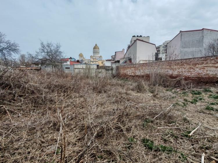 Teren Construcții intravilan de 407 mp, în 13 Septembrie