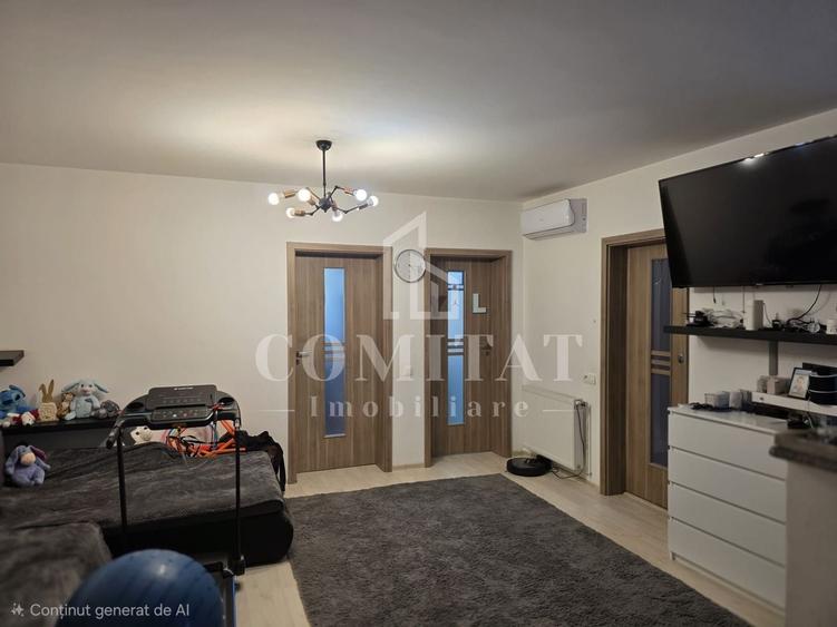 Apartament cu 3 camere decomandat, mobilat în Florești