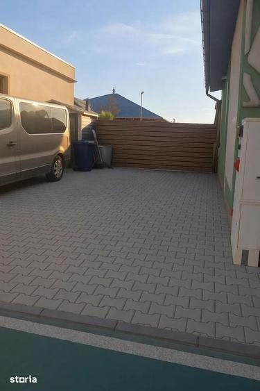 Casă individuală cu 4 camere cu Canalizare în Central