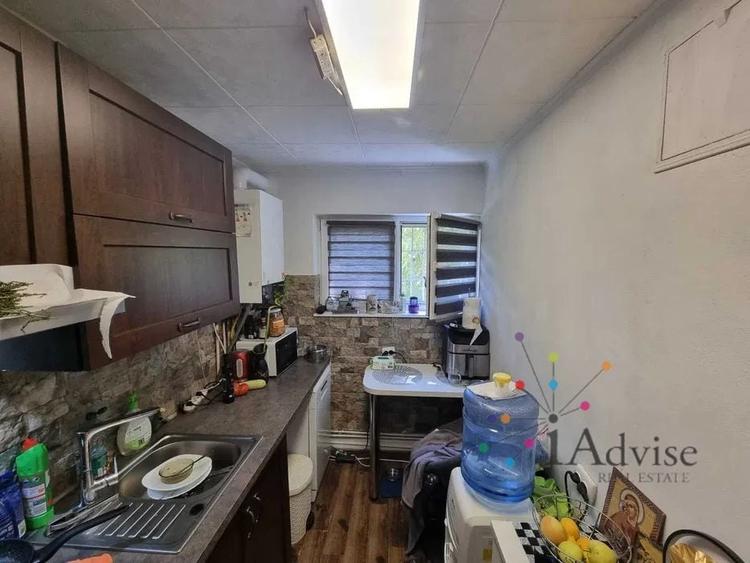 Apartament cu 3 camere în Calea București