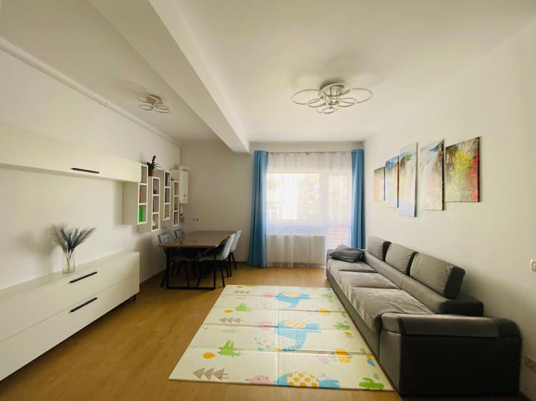 Apartament cu 3 camere decomandat în Central