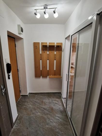 Apartament cu 2 camere semidecomandat, mobilat în Iancului