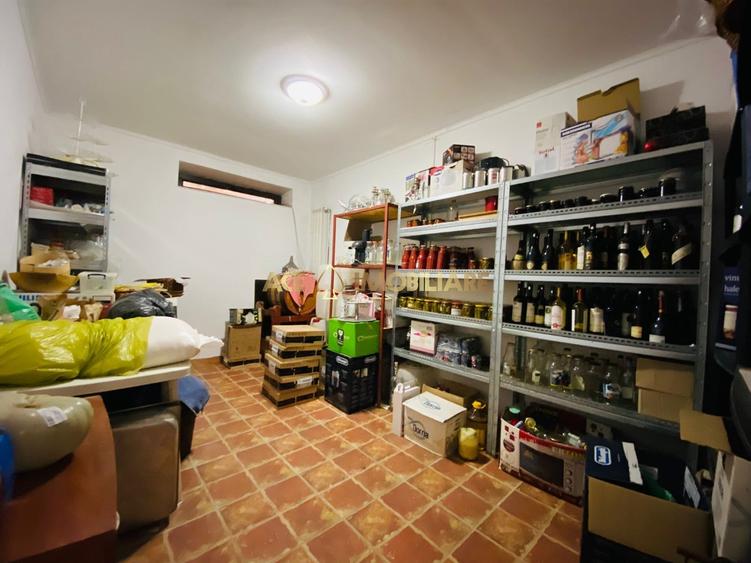 Casă individuală cu 14 camere cu Piscina în Bragadiru