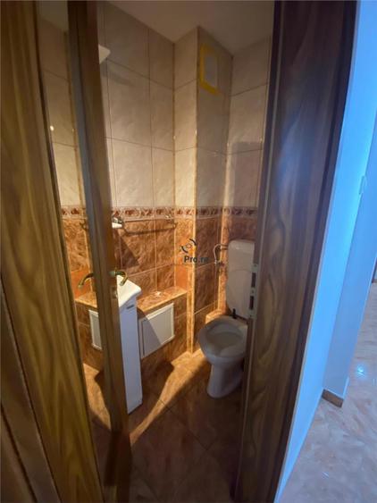 Apartament cu 3 camere decomandat în Soarelui