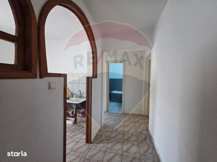 Apartament cu 2 camere decomandat în Sebeș