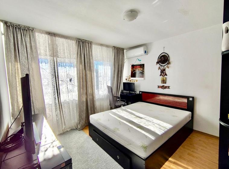 Duplex cu 5 camere cu Canalizare în Apărătorii Patriei
