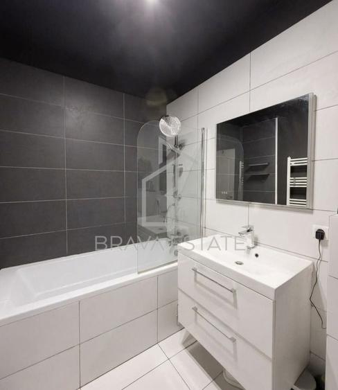 Apartament cu 3 camere decomandat, mobilat în Florești