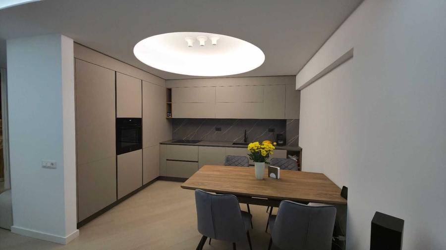 Apartament cu 3 camere decomandat, mobilat în Pipera