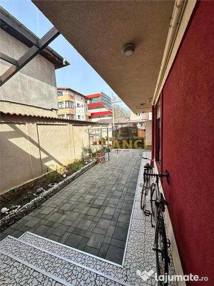 Casă cu 4 camere cu Teren 160 Mp în Berceni