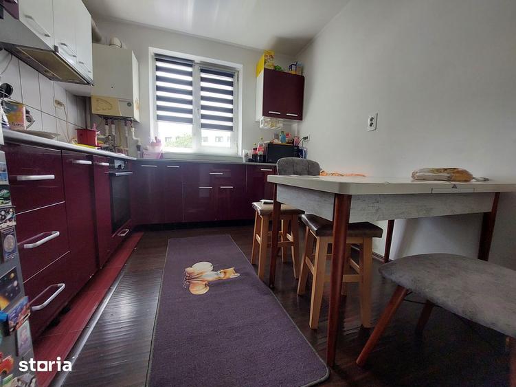 Apartament cu 4 camere în Sud