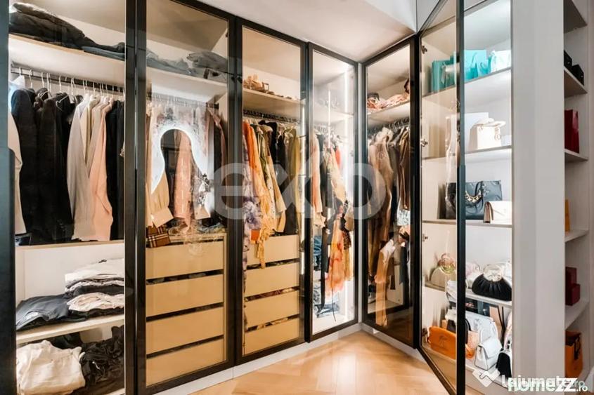 Apartament cu 4 camere decomandat în Kiseleff