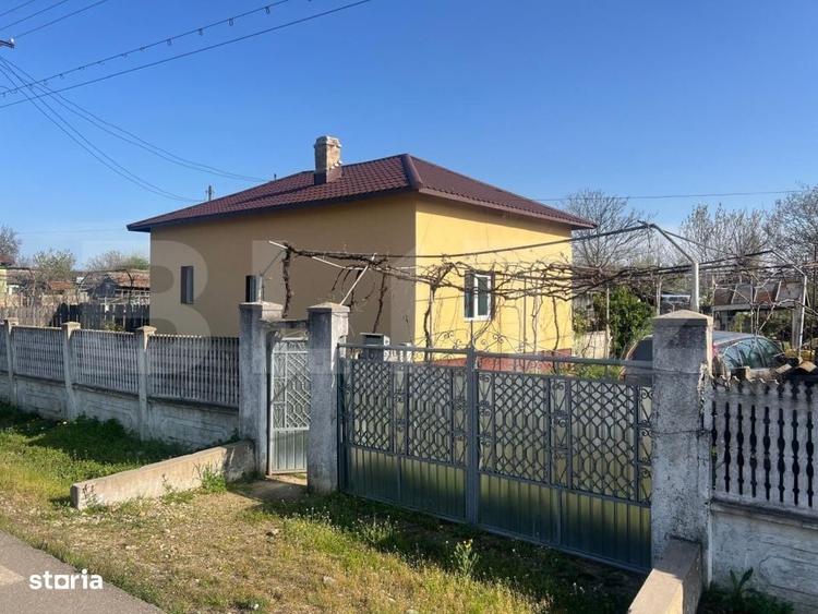 Casă cu 3 camere cu Teren 2320 Mp în Leu