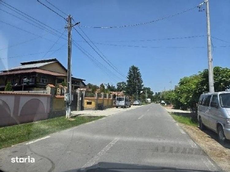 Casă cu 6 camere cu Teren 2719 Mp în Daia