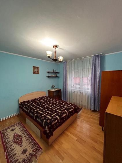 Apartament cu 2 camere semidecomandat în Obcini