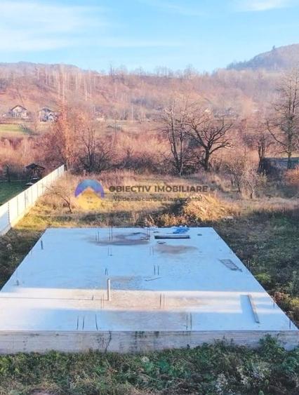 Casă cu 3 camere cu Teren 2447 Mp în Pângărați
