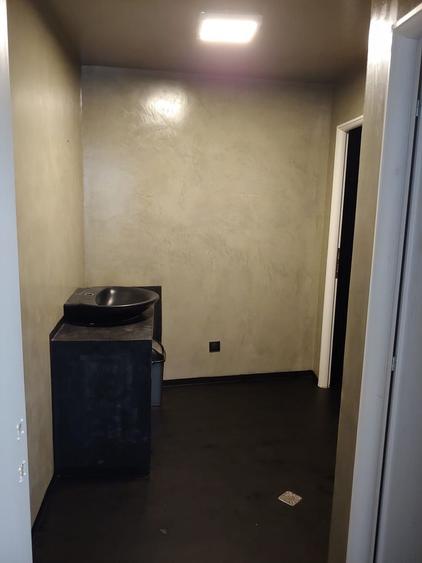 Spațiu comercial, de 300 mp, în Dacia