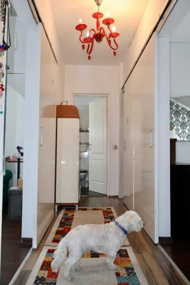 Apartament cu 3 camere semidecomandat în Baciu
