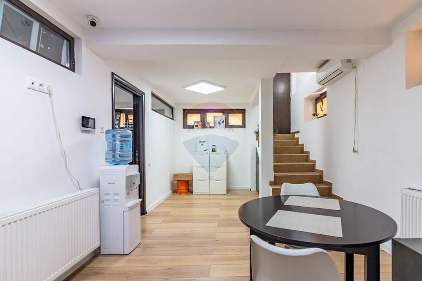Apartament cu 4 camere decomandat, mobilat în Muncii