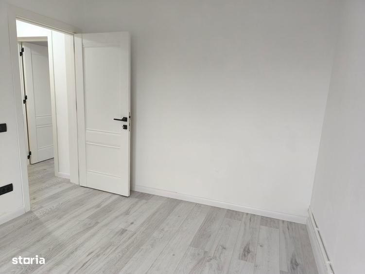 Apartament cu 3 camere semidecomandat în Drumul Taberei — fotografia 2