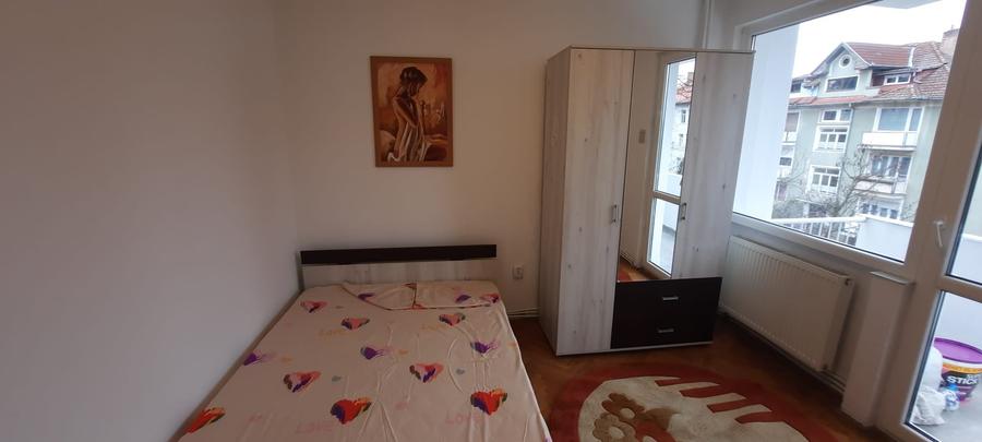 Apartament cu 2 camere semidecomandat în Cornișa
