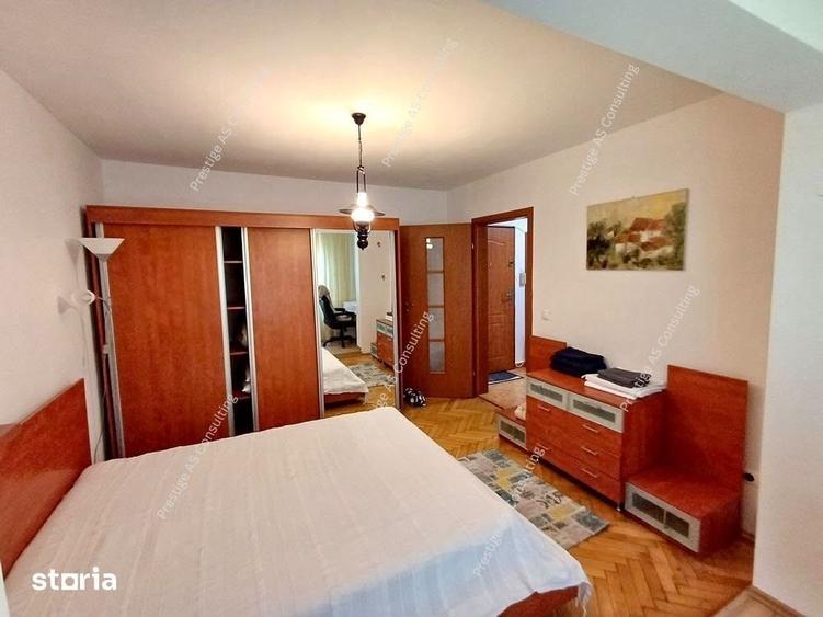Apartament cu 3 camere în Tipografilor