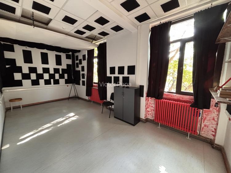 Birou / Studio 70 mp | 3 Camere - 450 m de Metrou Piata Iancului