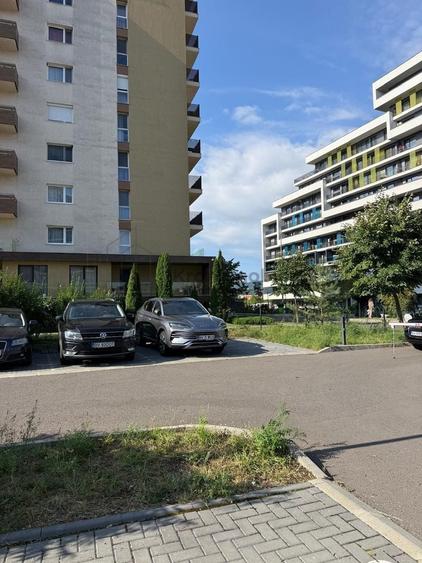 Proprietate specială, de 15 mp, în Tractorul