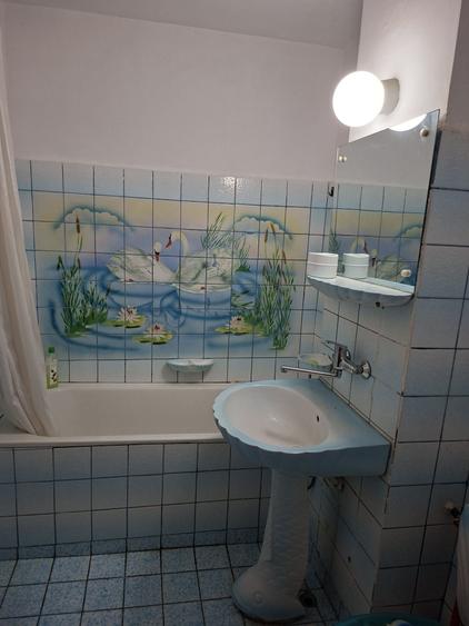 Apartament cu 4 camere decomandat în Mofleni