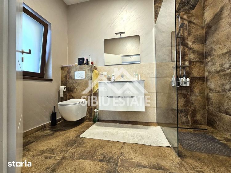 Casa cu garaj, 5 camere, 3 bai, Sibiu, Cisnadioara - 14