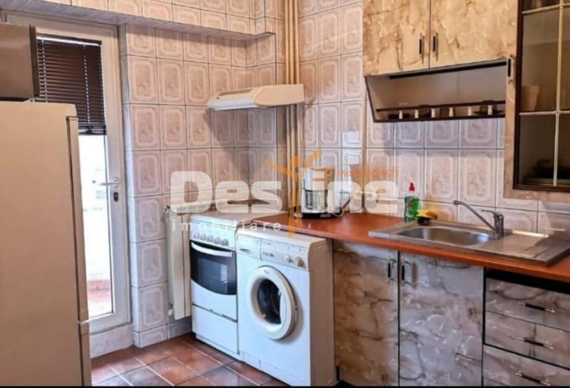 Garsonieră decomandată în Unirii