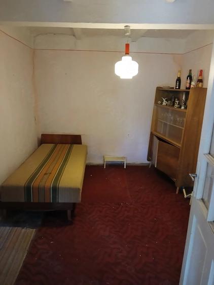 Casă cu 3 camere cu Teren 1500 Mp în Drăgășani