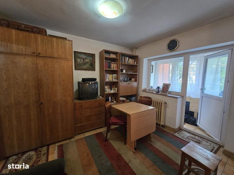 Garsonieră semidecomandată în Tei