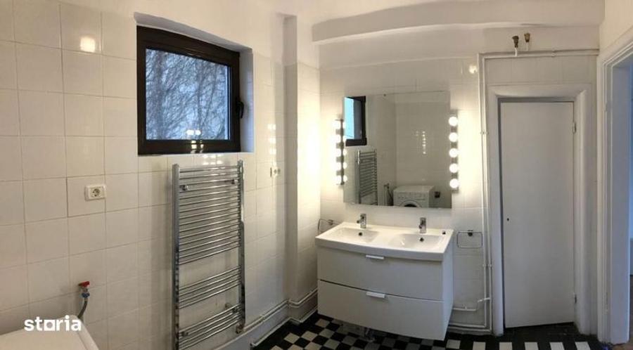 Apartament cu 4 camere semidecomandat, mobilat în Amzei