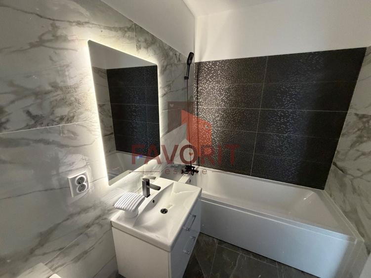 Disponibil imediat. Decomandat. Spatios - 11