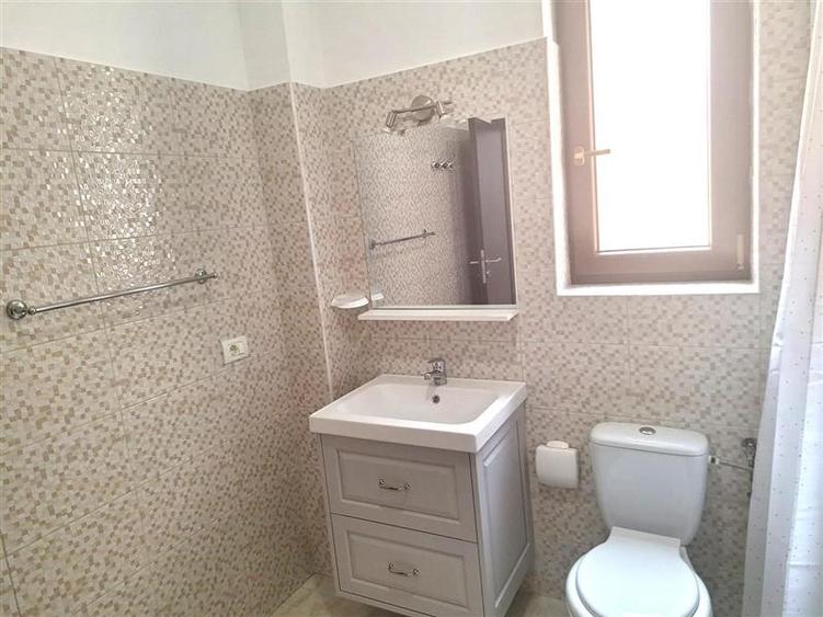 Apartament cu 2 camere decomandat în Giroc
